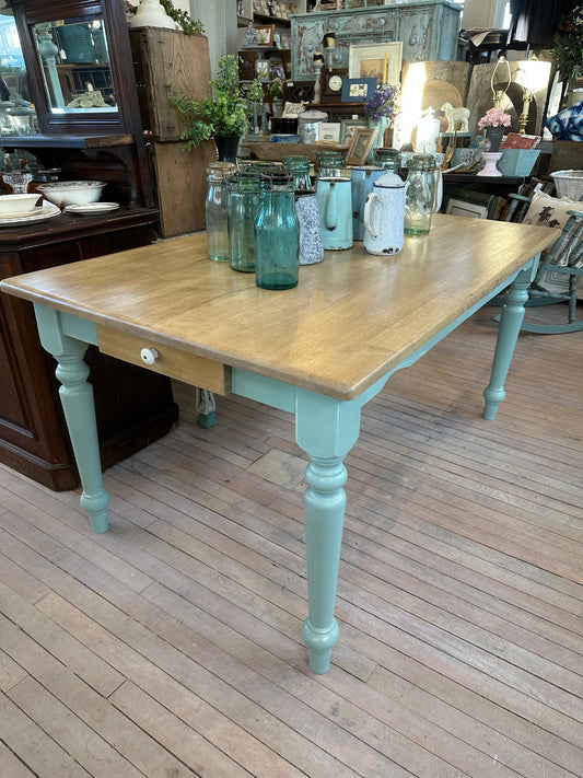 Vintage English Country Farm table with drawer - Solid Wood - Refinished (60x36x30)