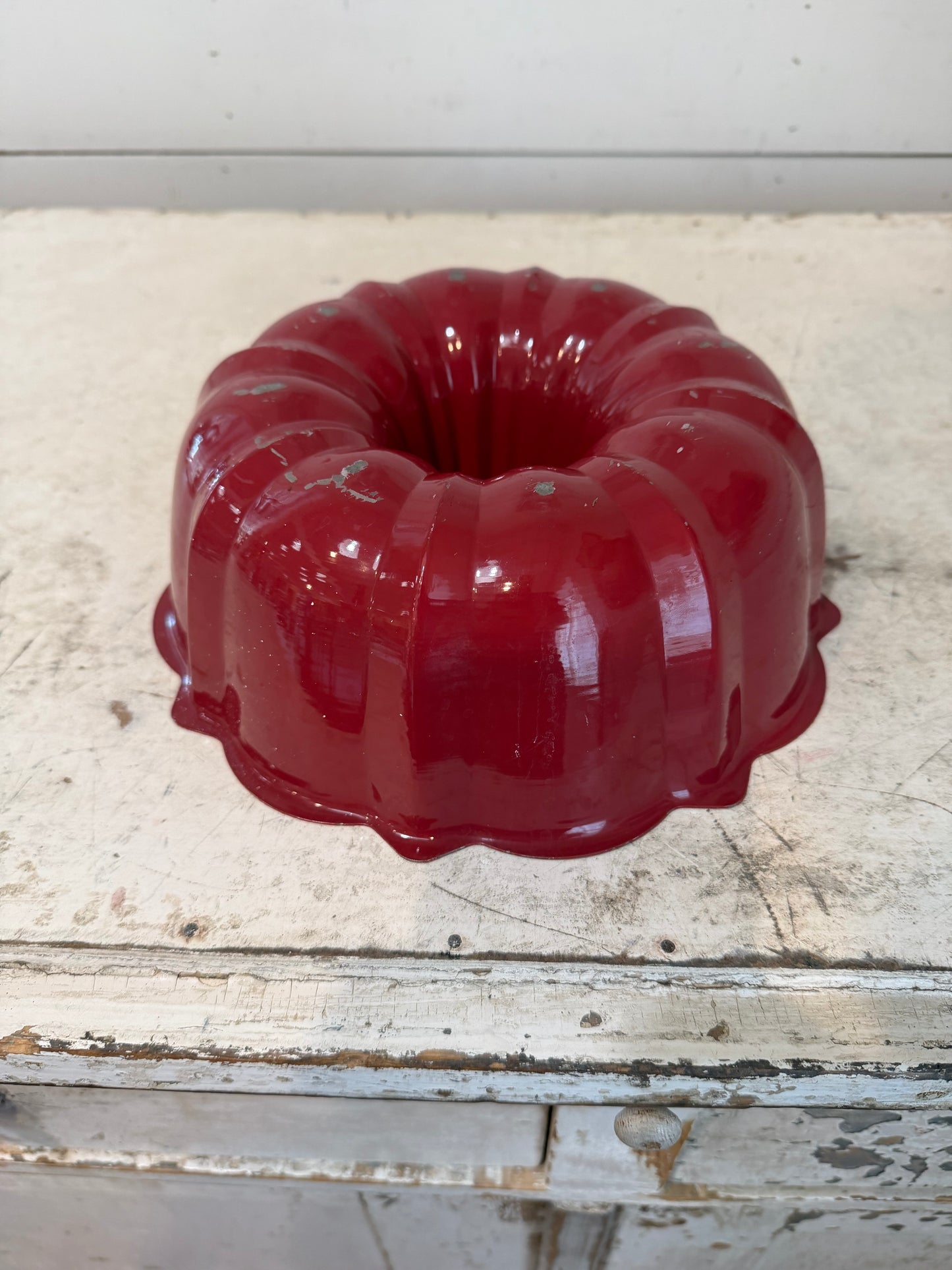 Vintage Red Bundt pan