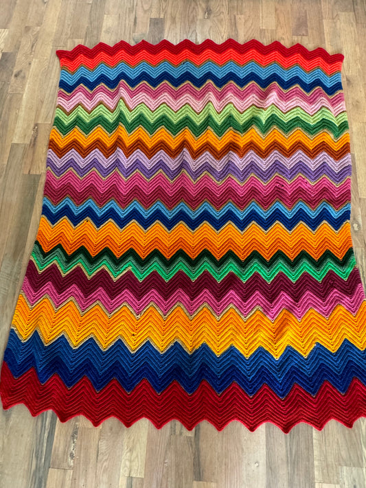 Zigzag multicolor apron - has small imperfections as shown