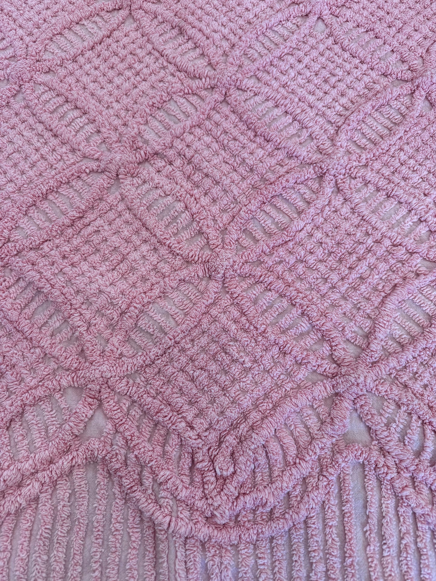 Pink Chenille quilt, has some wear and tear Queen