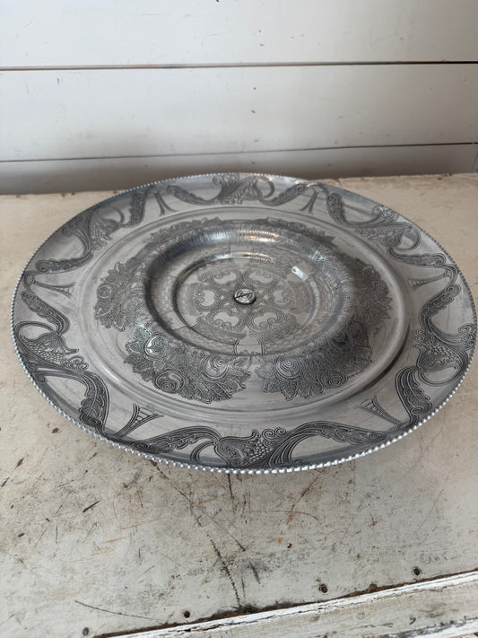 Vintage aluminum Lazy Susan will get makeover