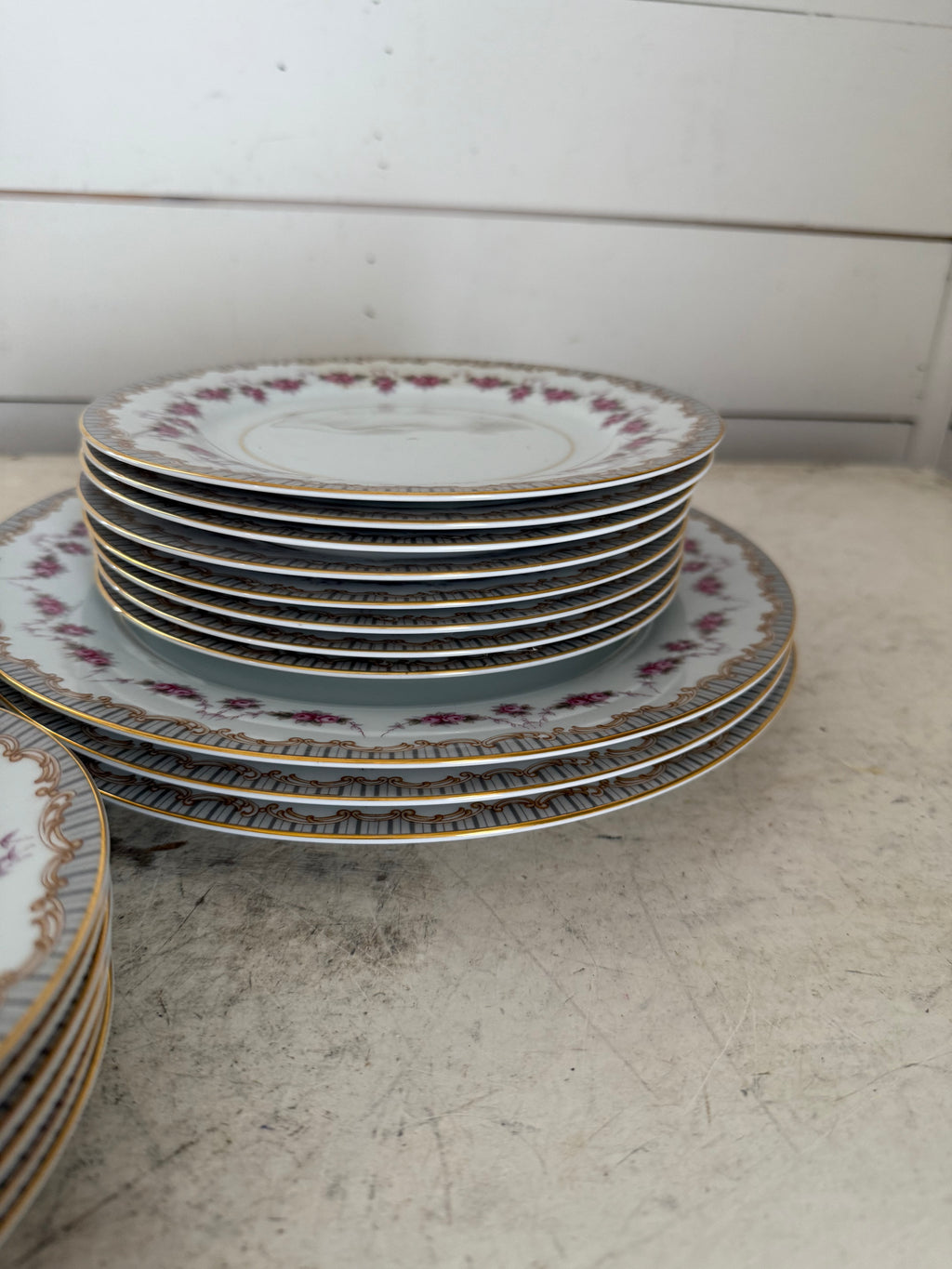 Noritake RIDGEWOOD #5201 China  Sold Individually