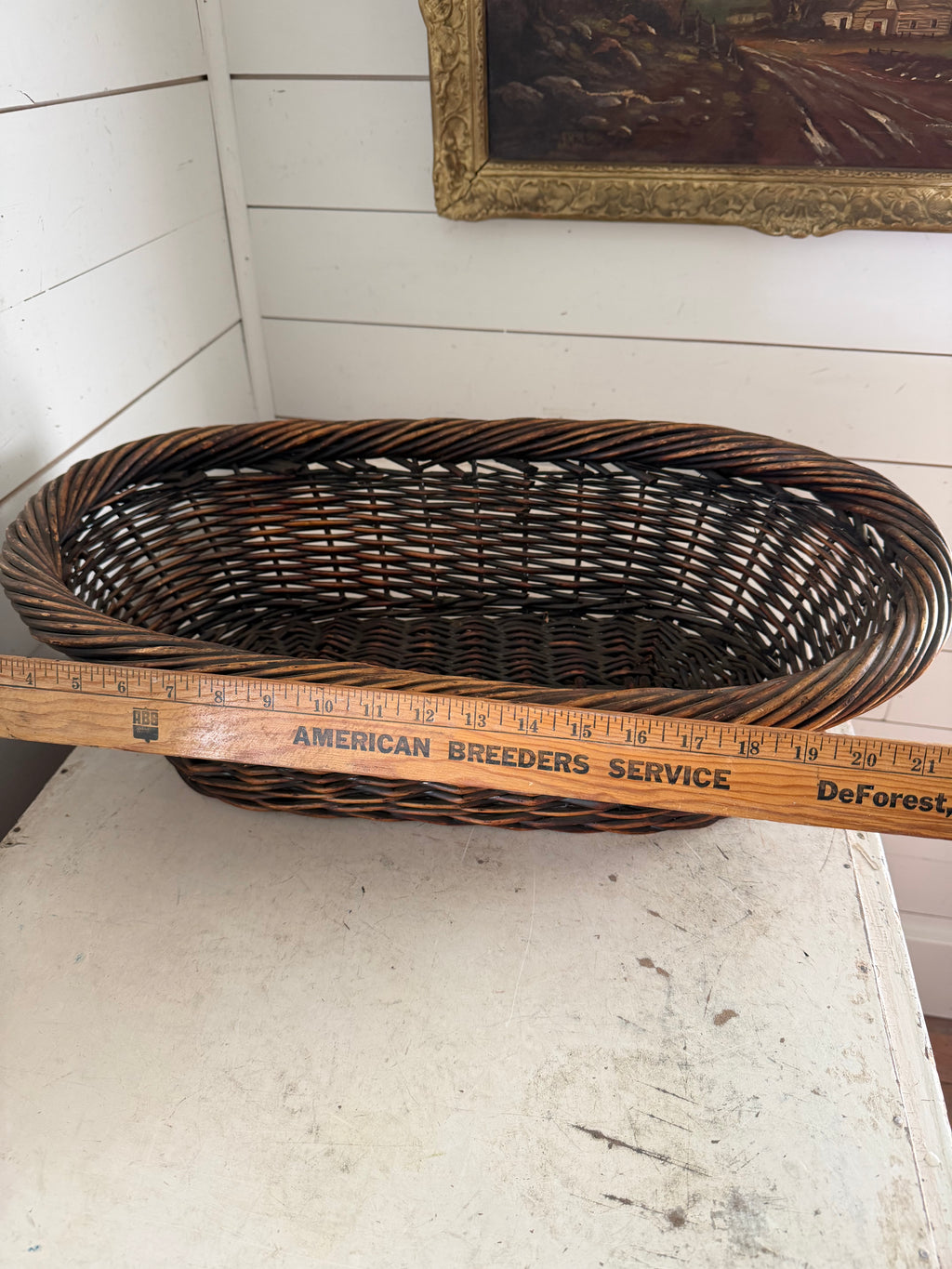 Sturdy Oval wicker basket - Brown