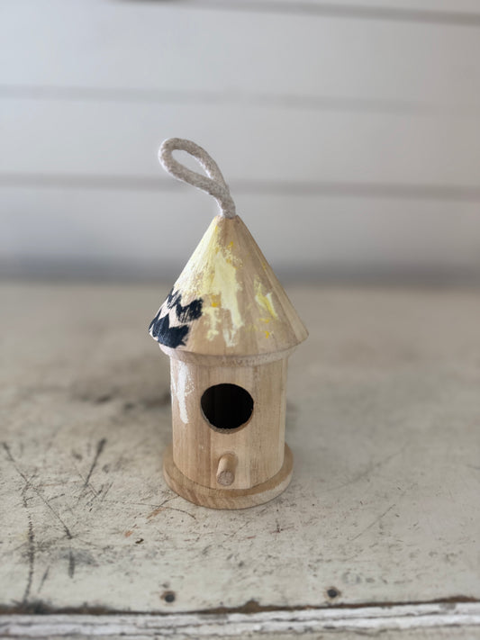 Miniature birdhouse with Domed roof - will get makeover
