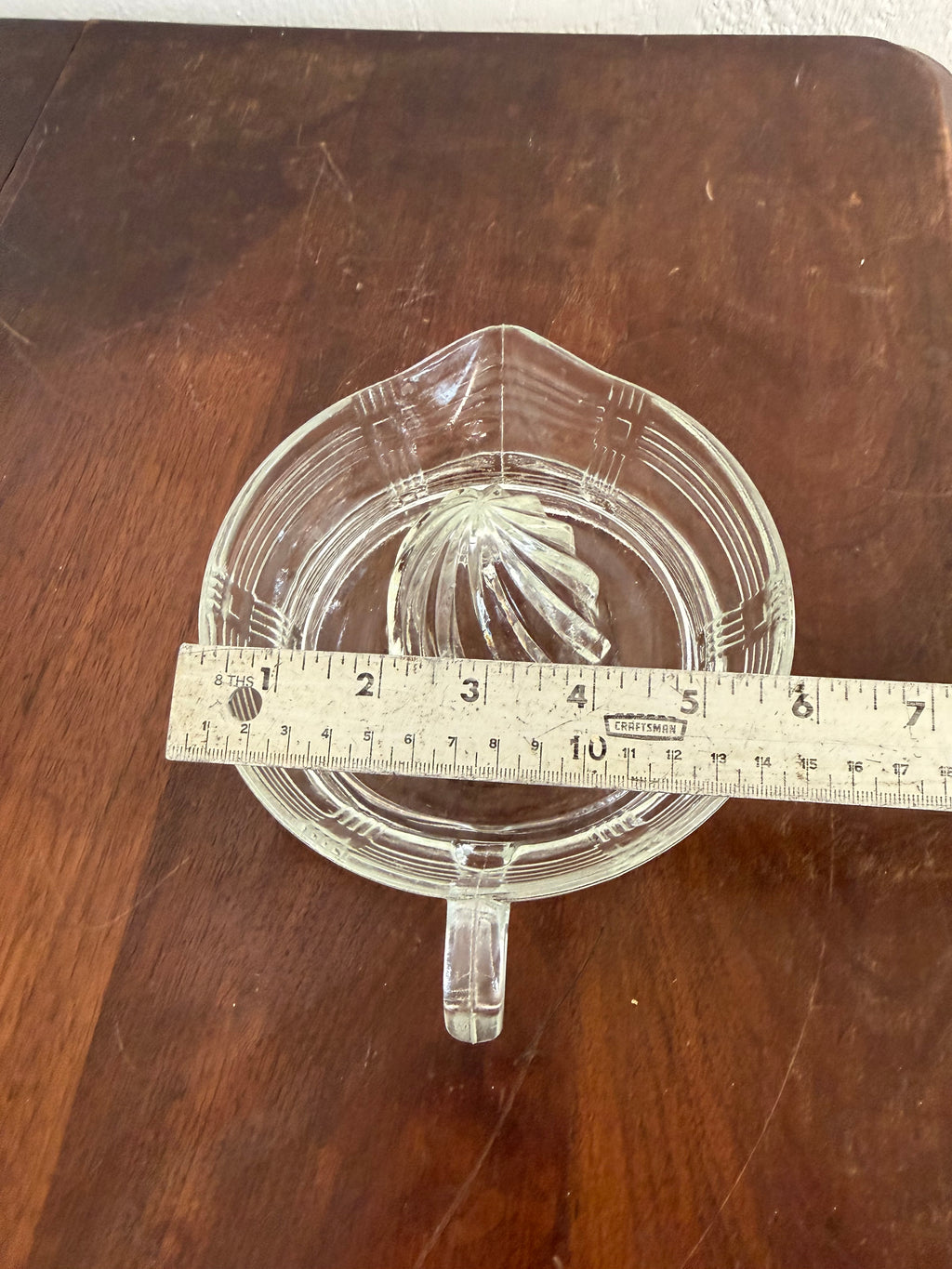 Vintage Hazel Atlas clear glass criss-cross / basketweave pattern citrus reamer and juicer