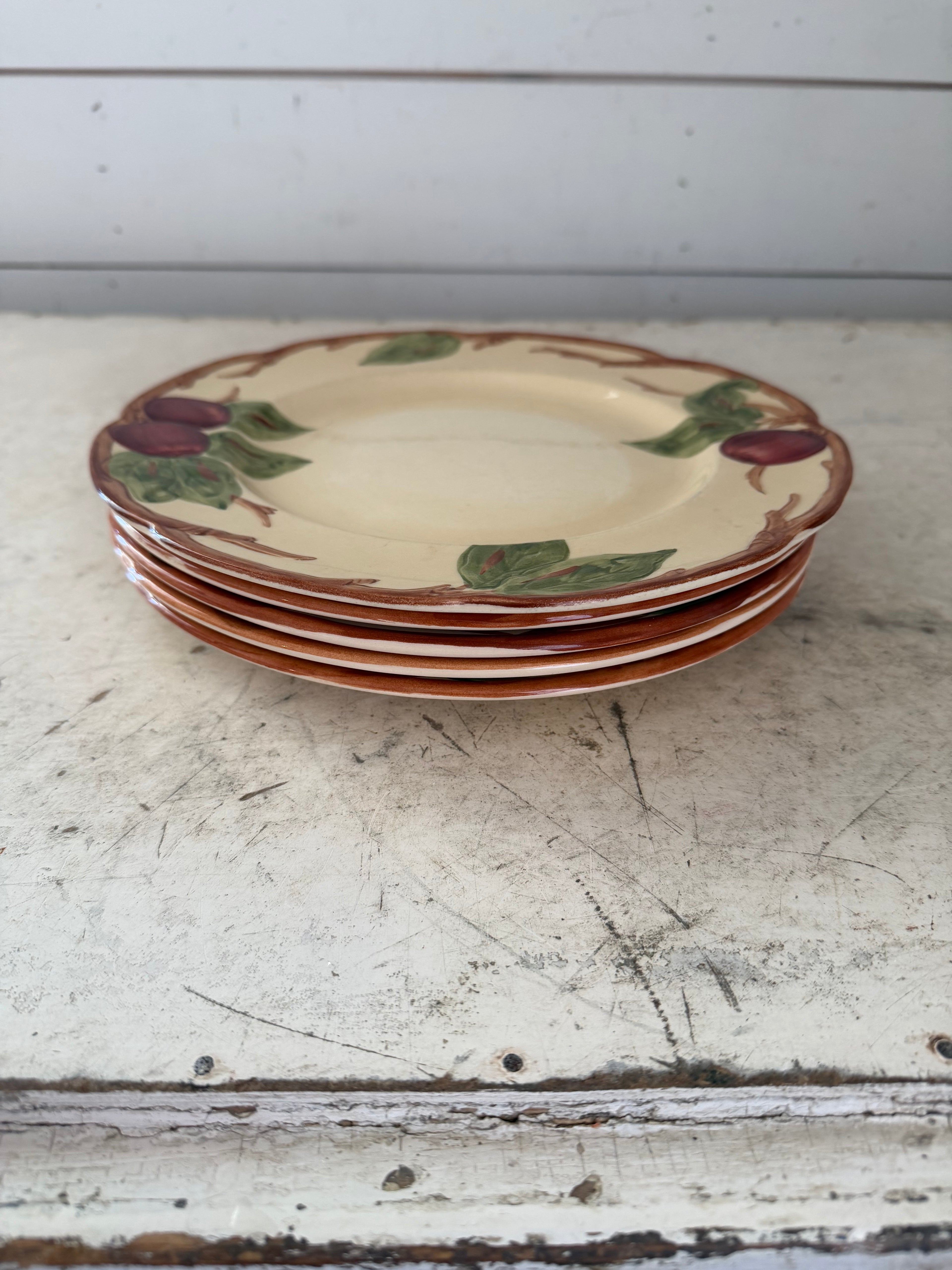 FRANCISCAN APPLE Pattern 10" DINNER PLATES USA and England