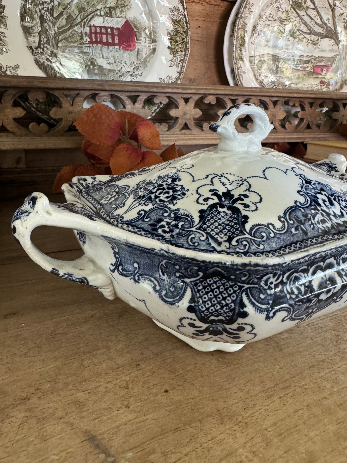 English Blue & White Soup Tourine Ironstone not marked