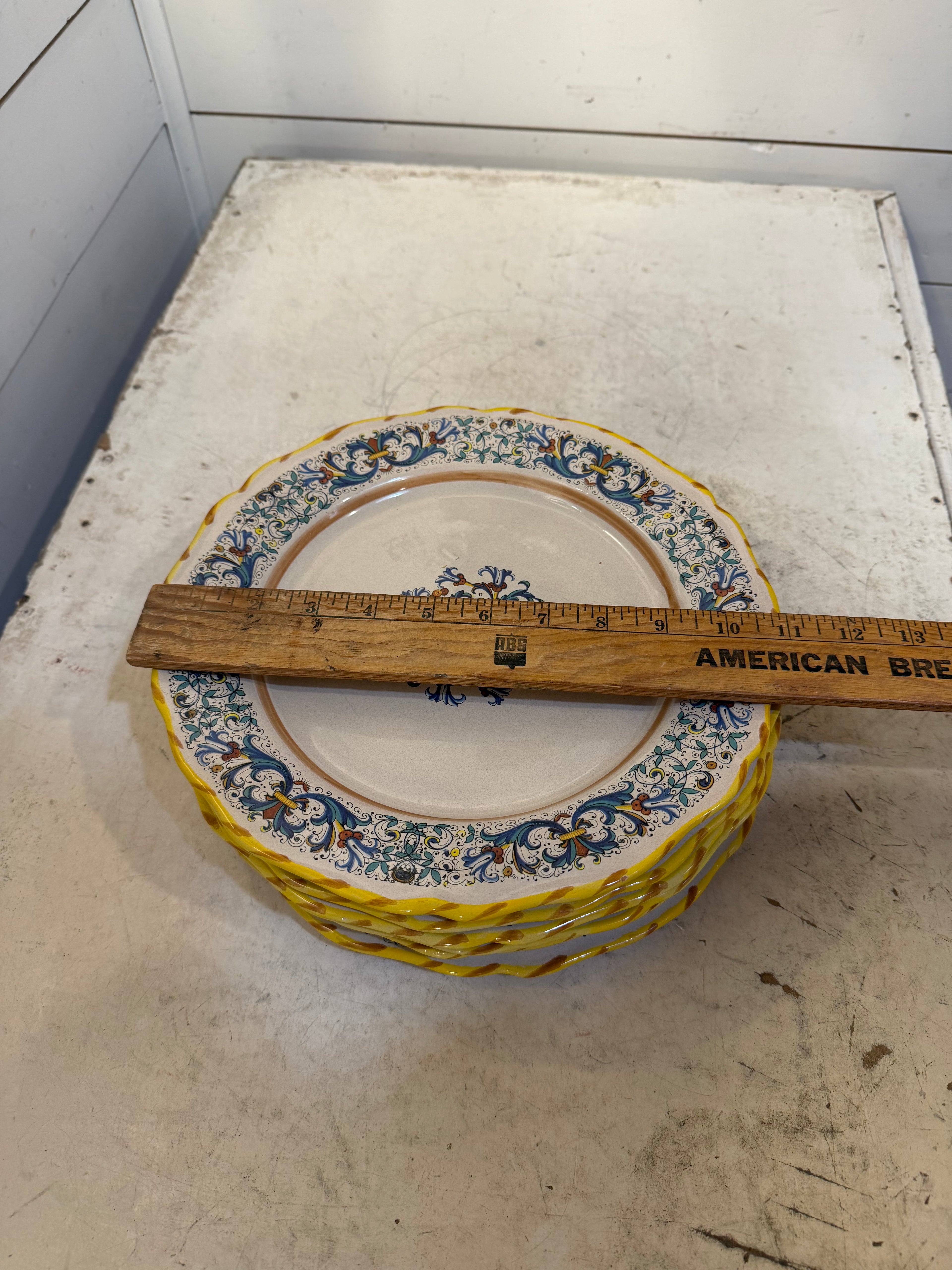 Beautiful vintage 1980s Italian Meridiana Ceramiche dinner plate - sold individually
