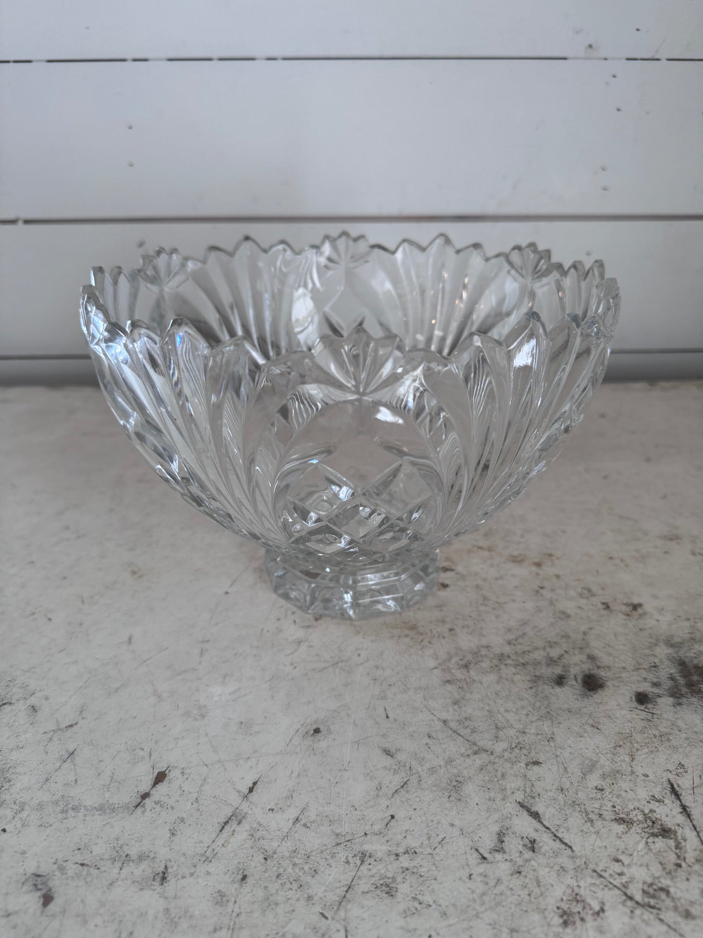 Heavy Fifth Avenue Lead Crystal 9-1/4 Inch Bowl Wellington