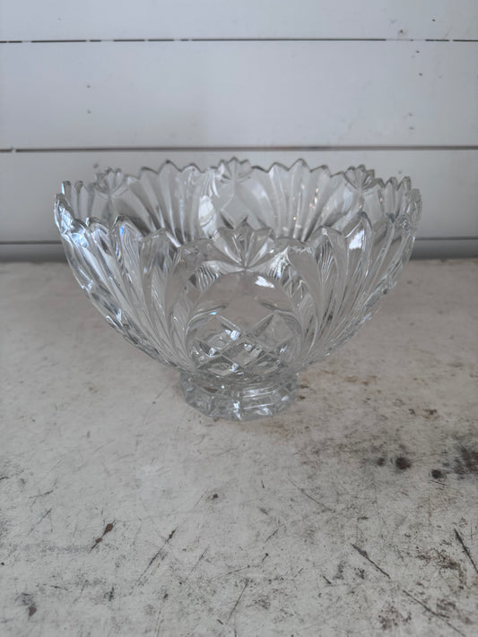 Heavy Fifth Avenue Lead Crystal 9-1/4 Inch Bowl Wellington