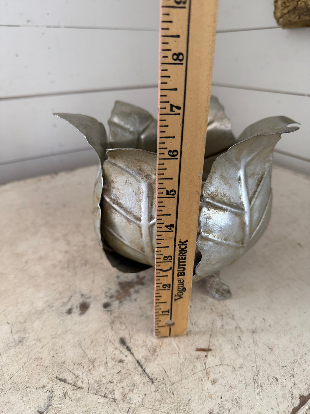 Metal cabbage planter