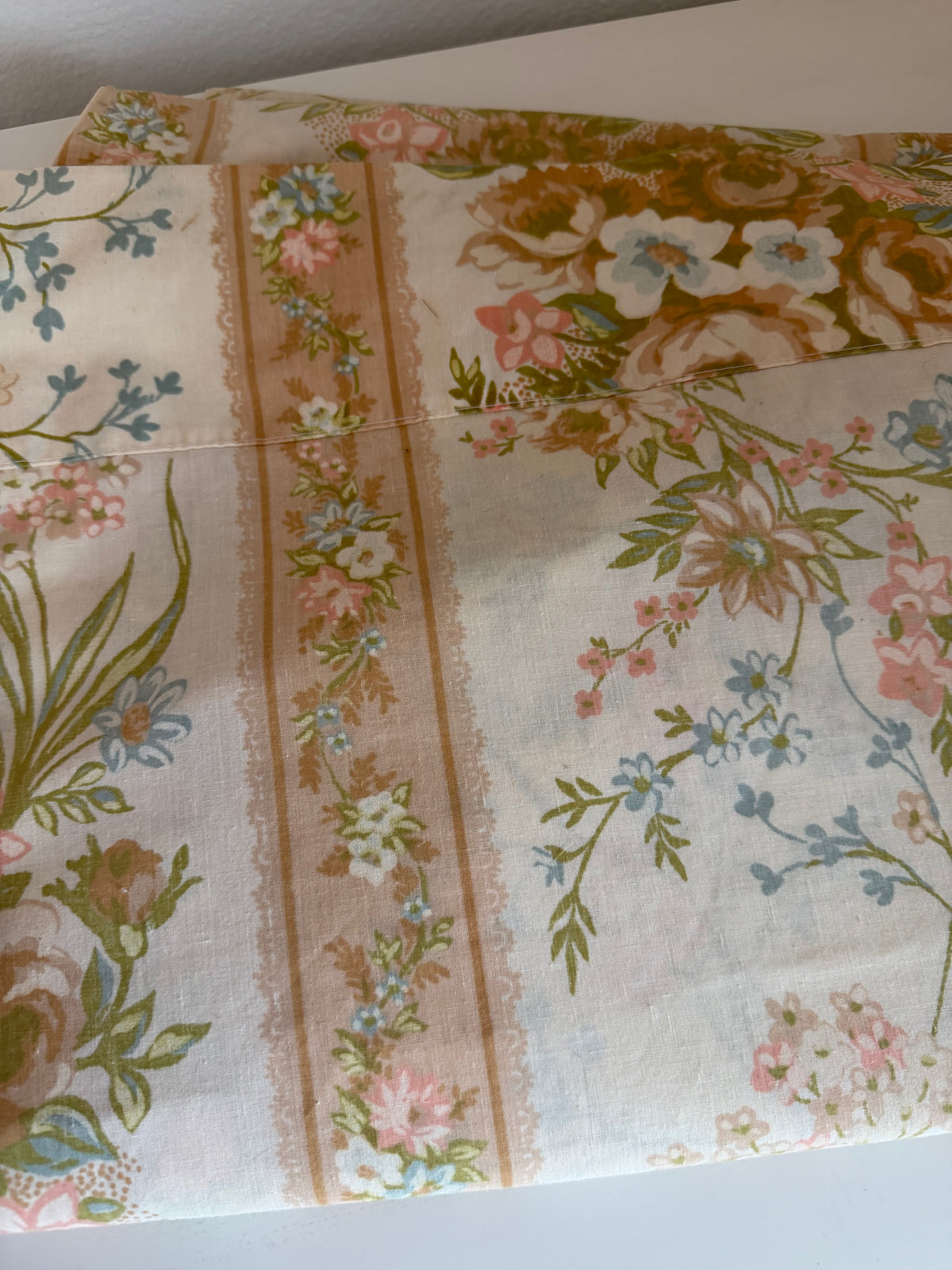 Vintage Full Floral Flat Sheet - peach and brown