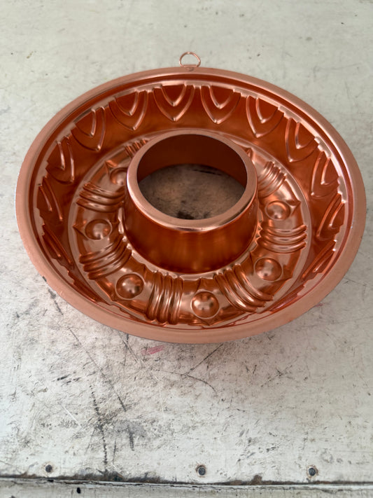 Vintage Coppertone Jell-O mold, darker copper color