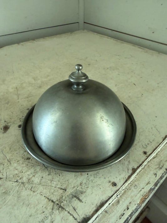 Early American Pewter domed butter or cheese dish,