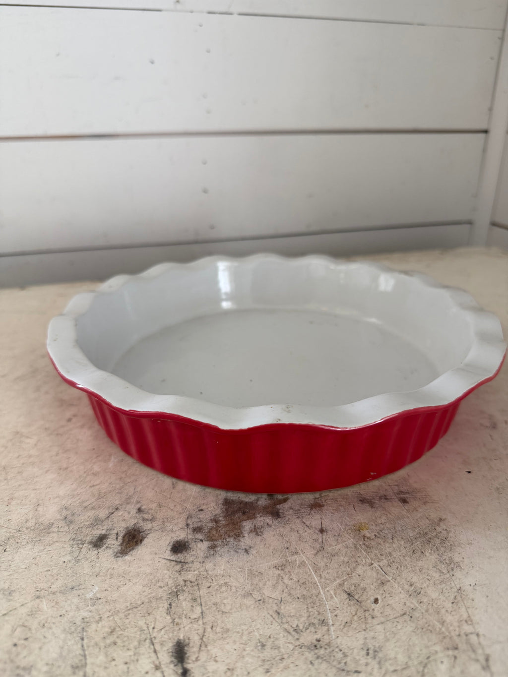 Red and white pie plate