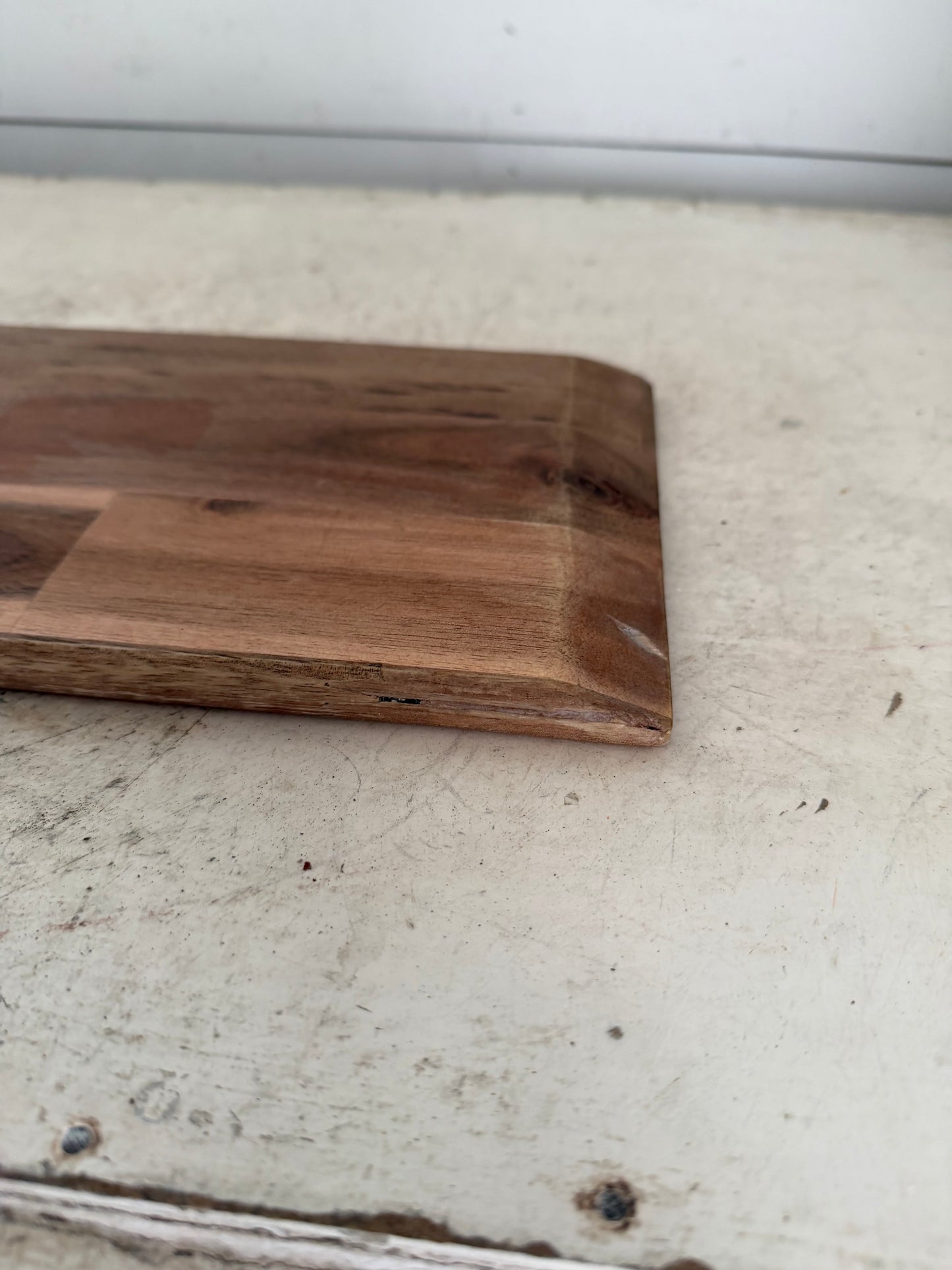 Pizza “peel” Rectangle Cutting Board with Hanging Handle