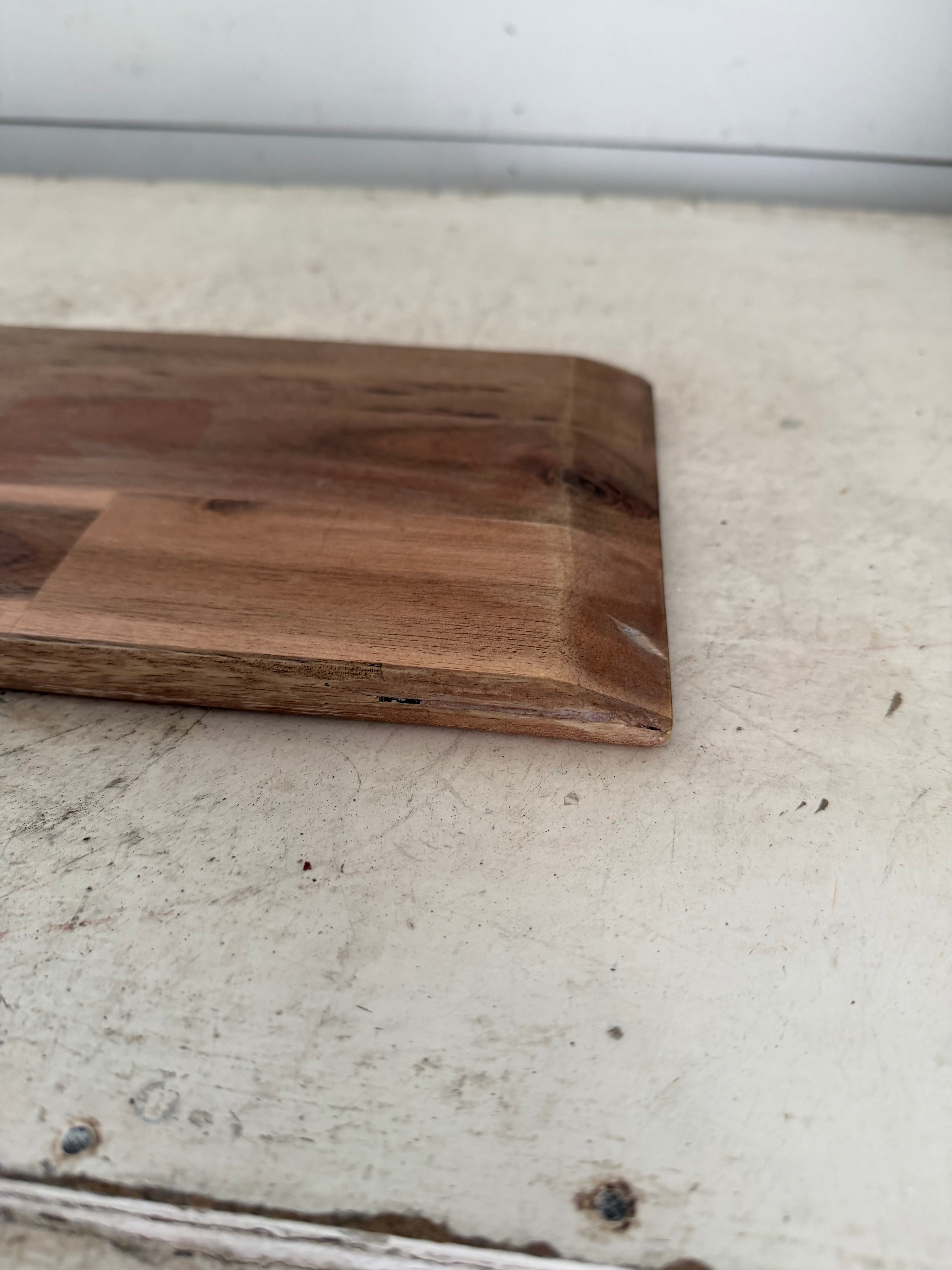 Pizza “peel” Rectangle Cutting Board with Hanging Handle