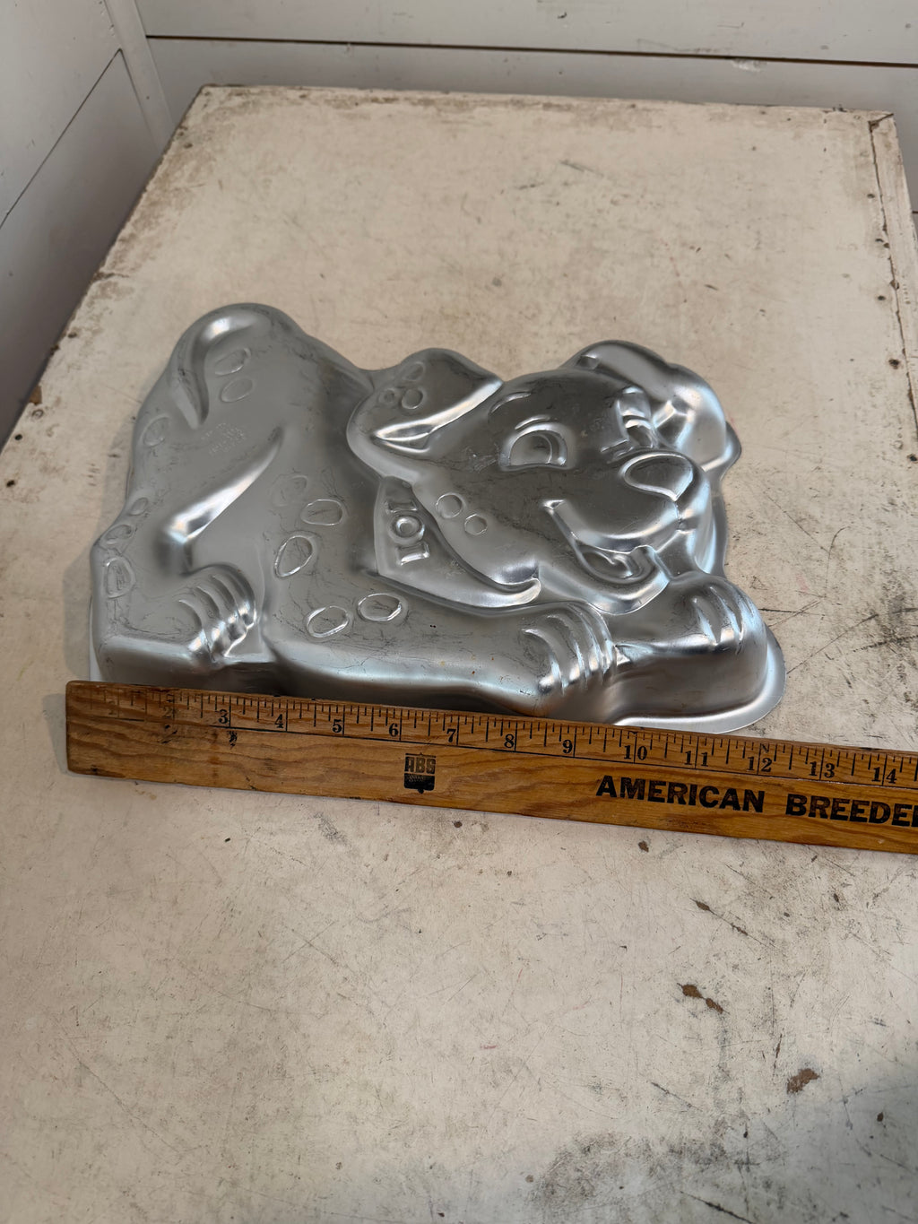 Wilton Dalmation Puppy cake pan