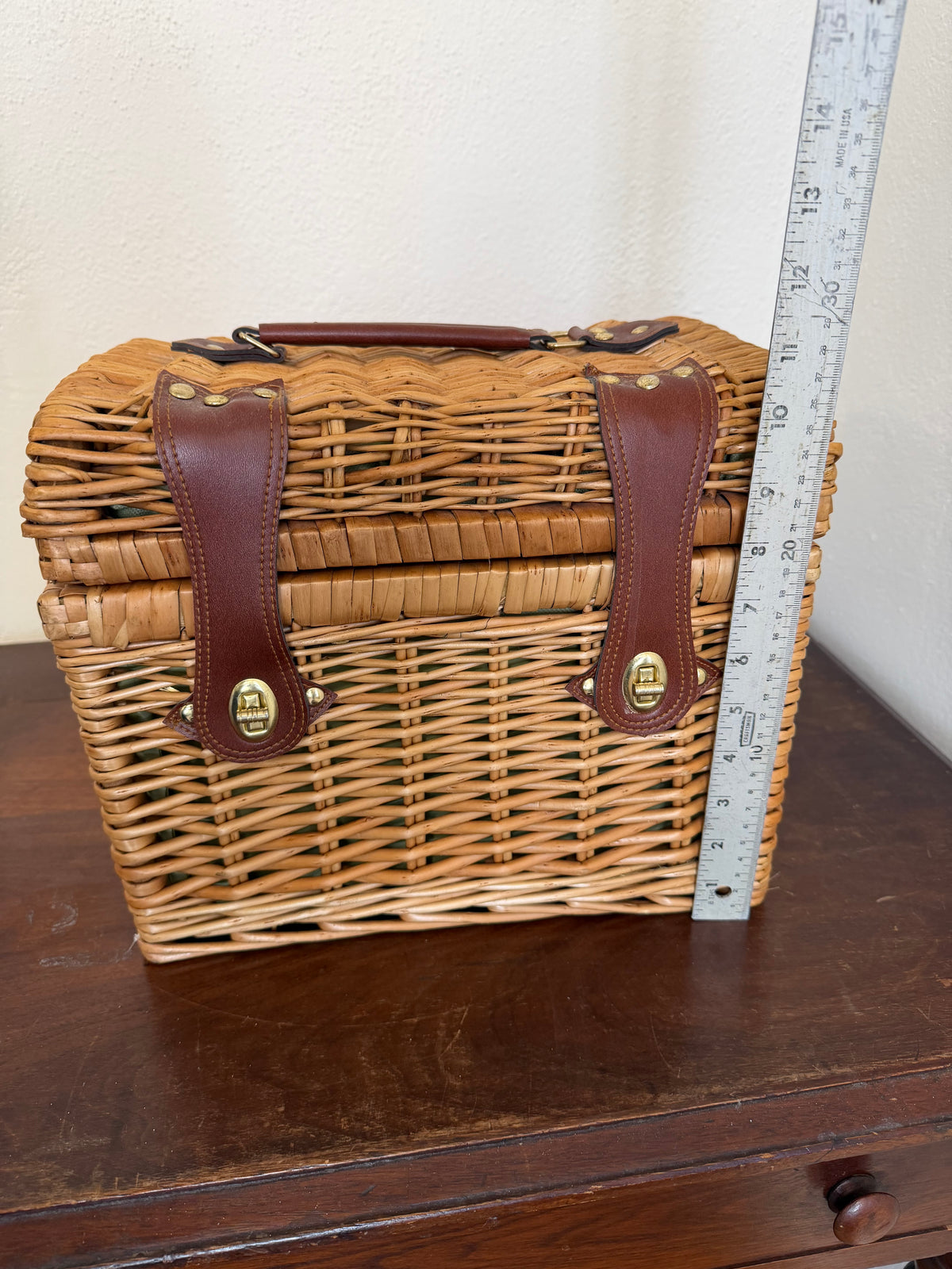 Wicker Picnic Basket Set For 2 - Includes Glasses & Opener