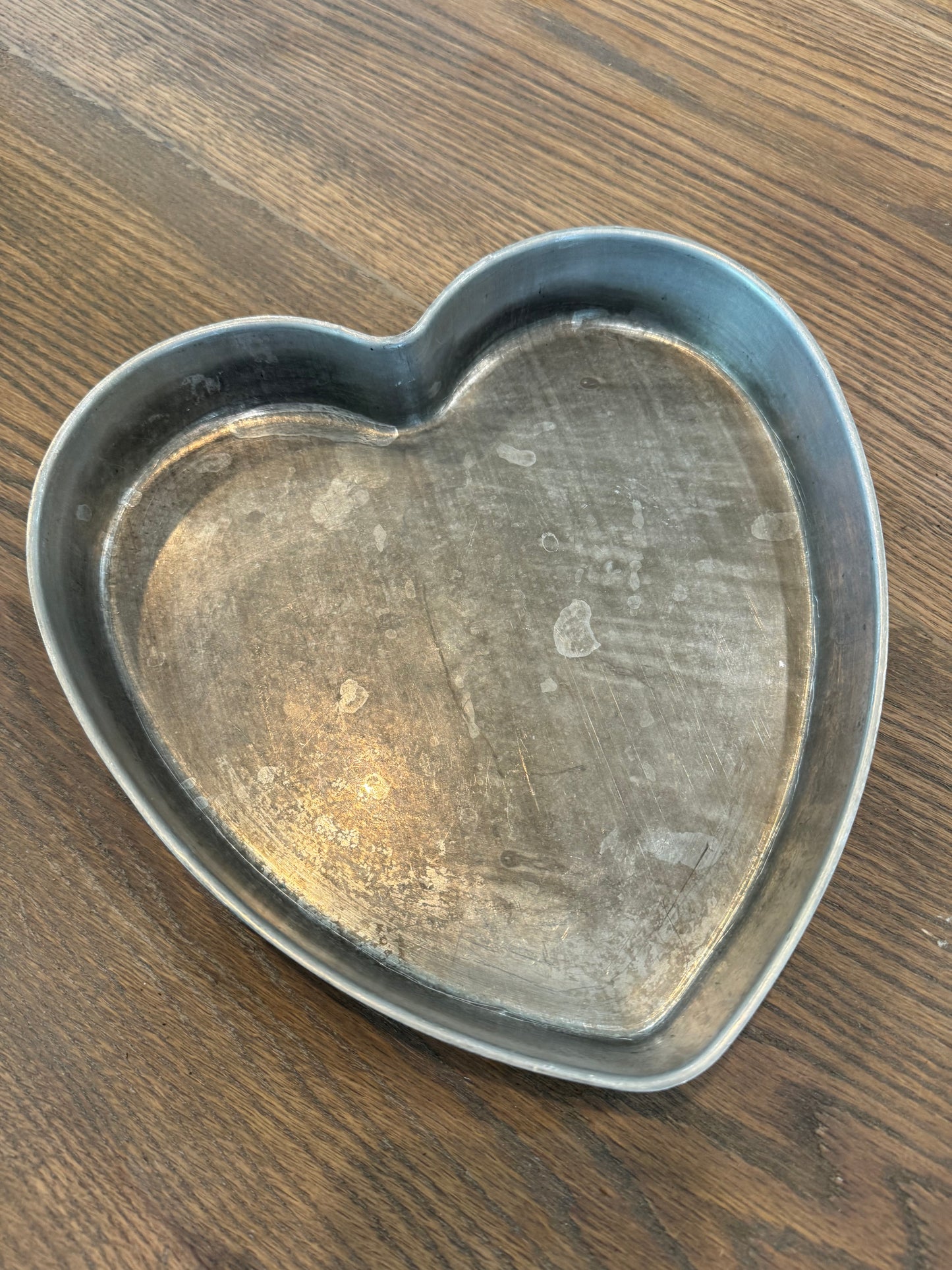 Vintage Mirro Heart Pan