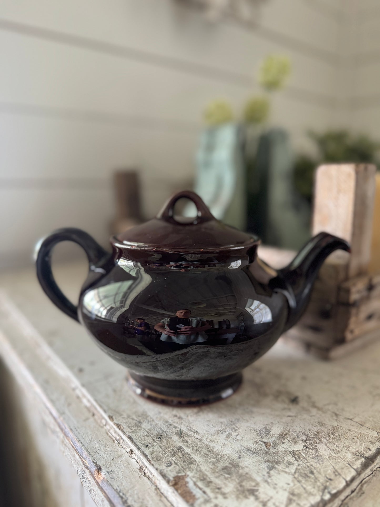 VTG Royal Canadian Art Pottery Brown Teapot - has chips on spout