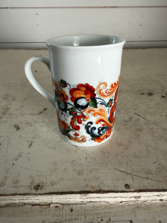 NORWEGIAN RED TONES ROSMALING CERAMIC MUG SCANDINAVIAN