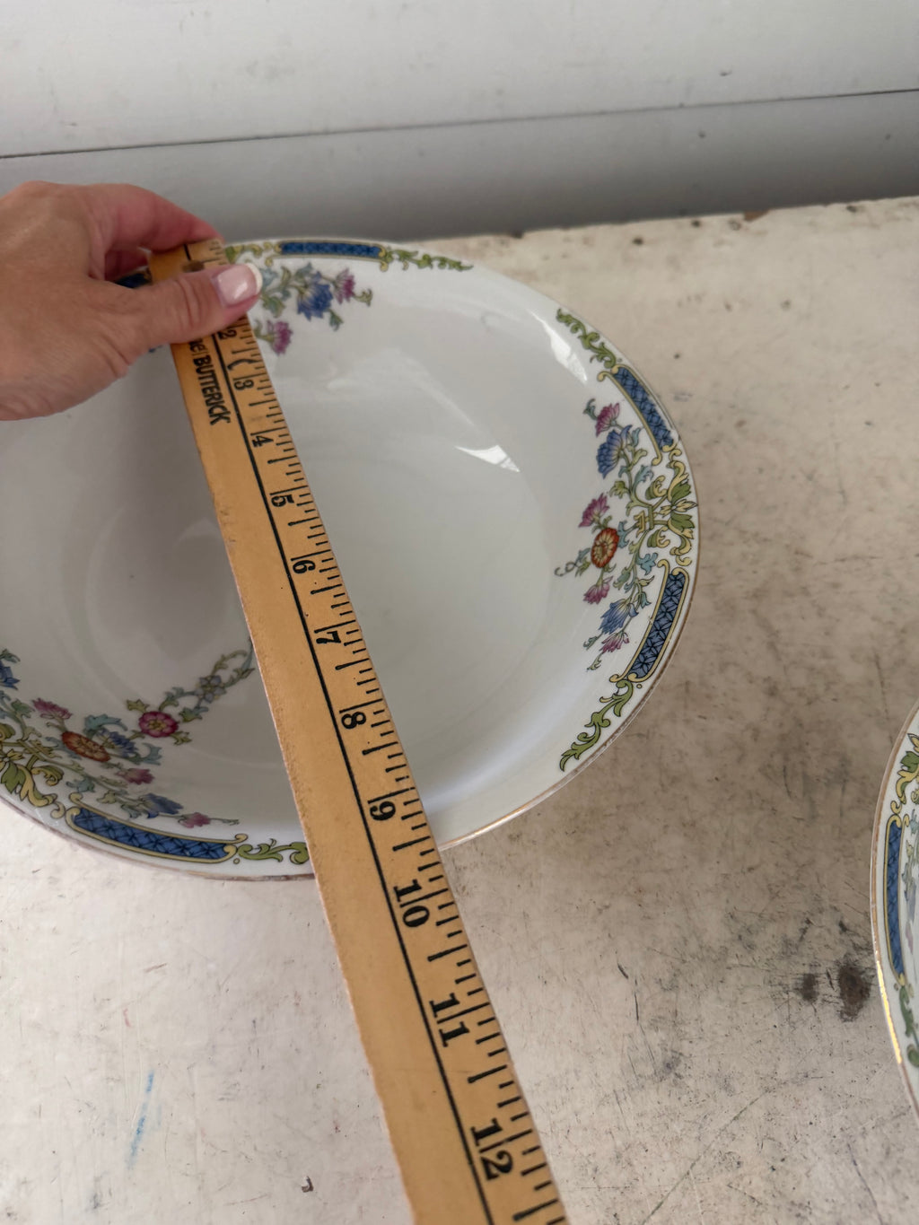 Serving Bowl Hutschenreuther Selb Bavaria from Germany sold individually