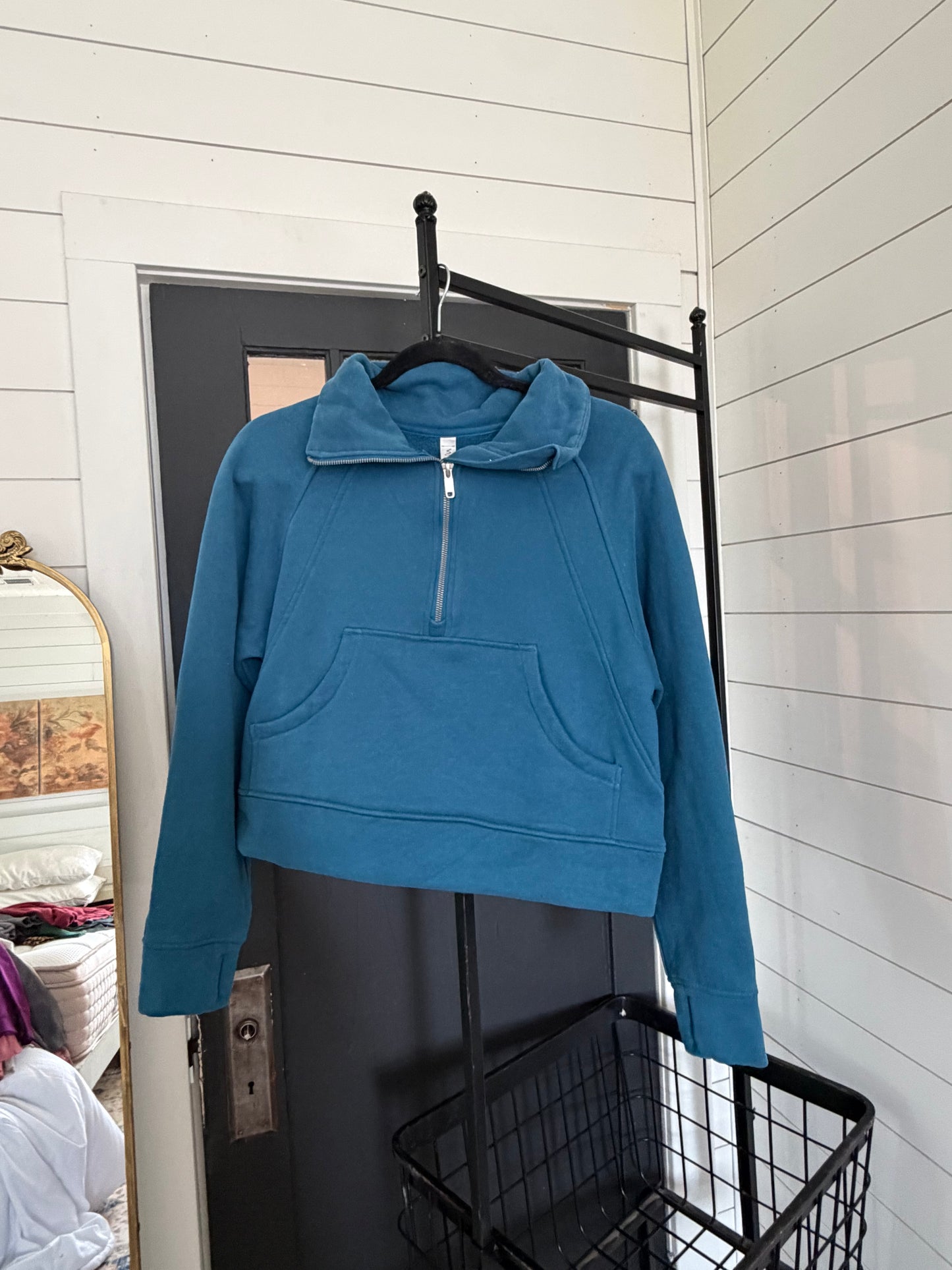 Turquoise Lulu knockoff scuba size small