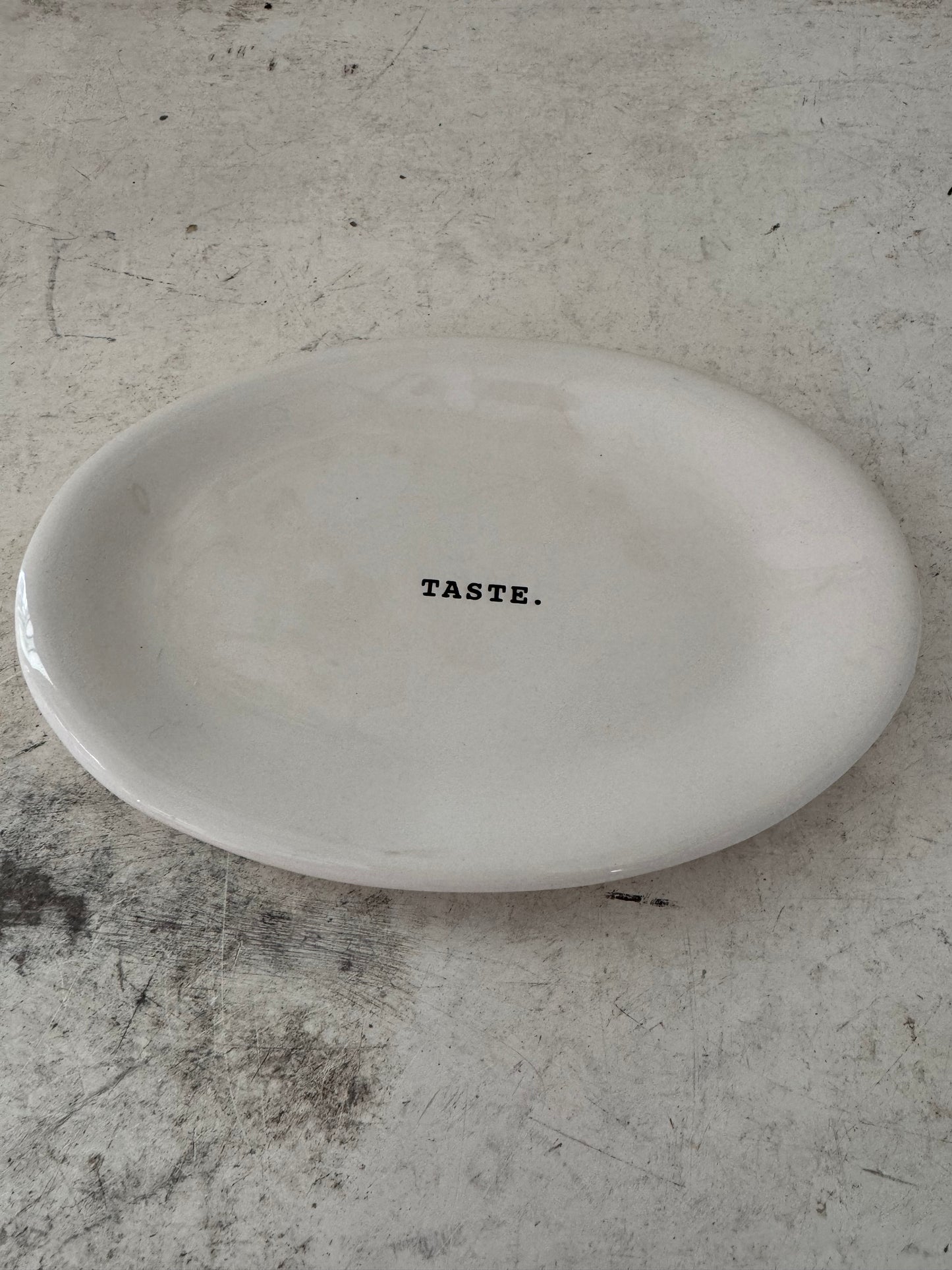 Taste Rae Dunn oval plate