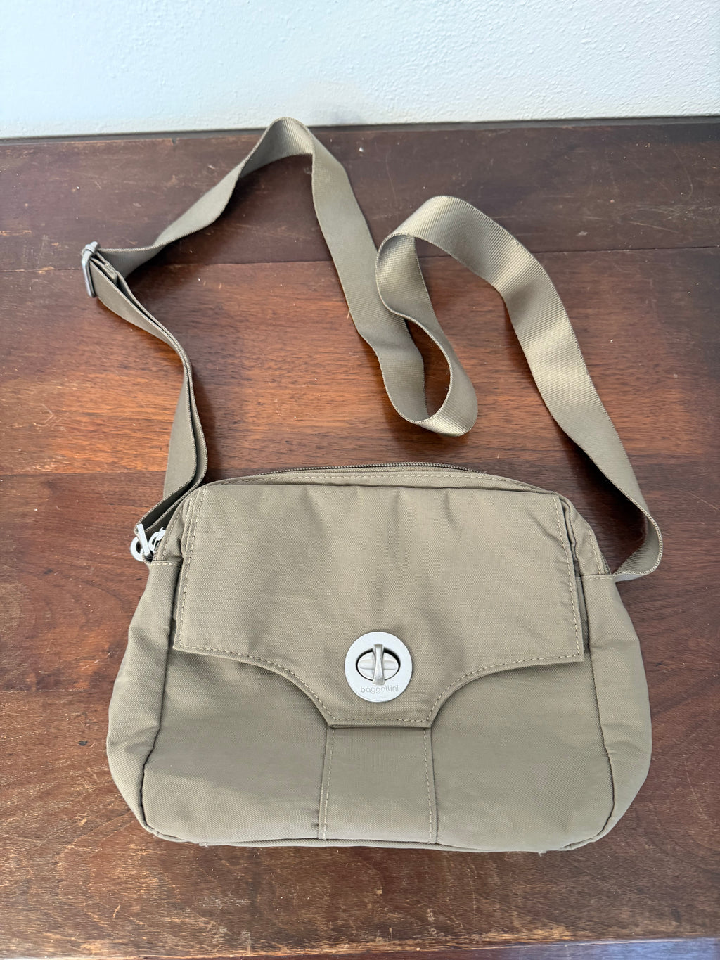 Baggallini Calais Crossbody Bag with Cross Lock Clasp