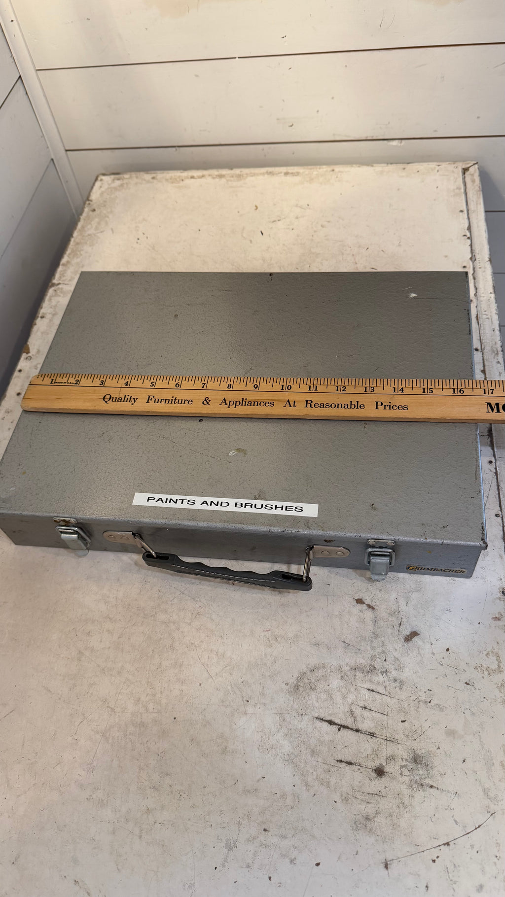 Vintage Grumbacher Artist's Metal Paint Box will get cleaned up