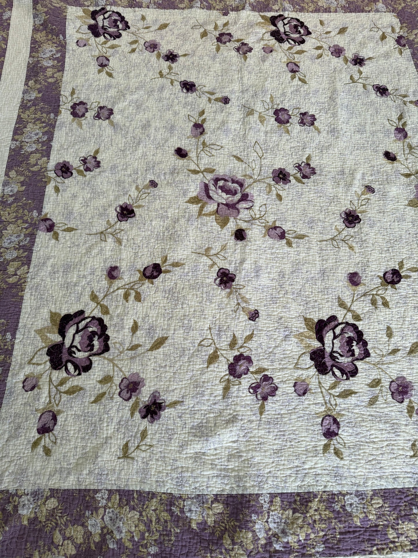 King Size Quilted Quilt with Purple Flowers and border
