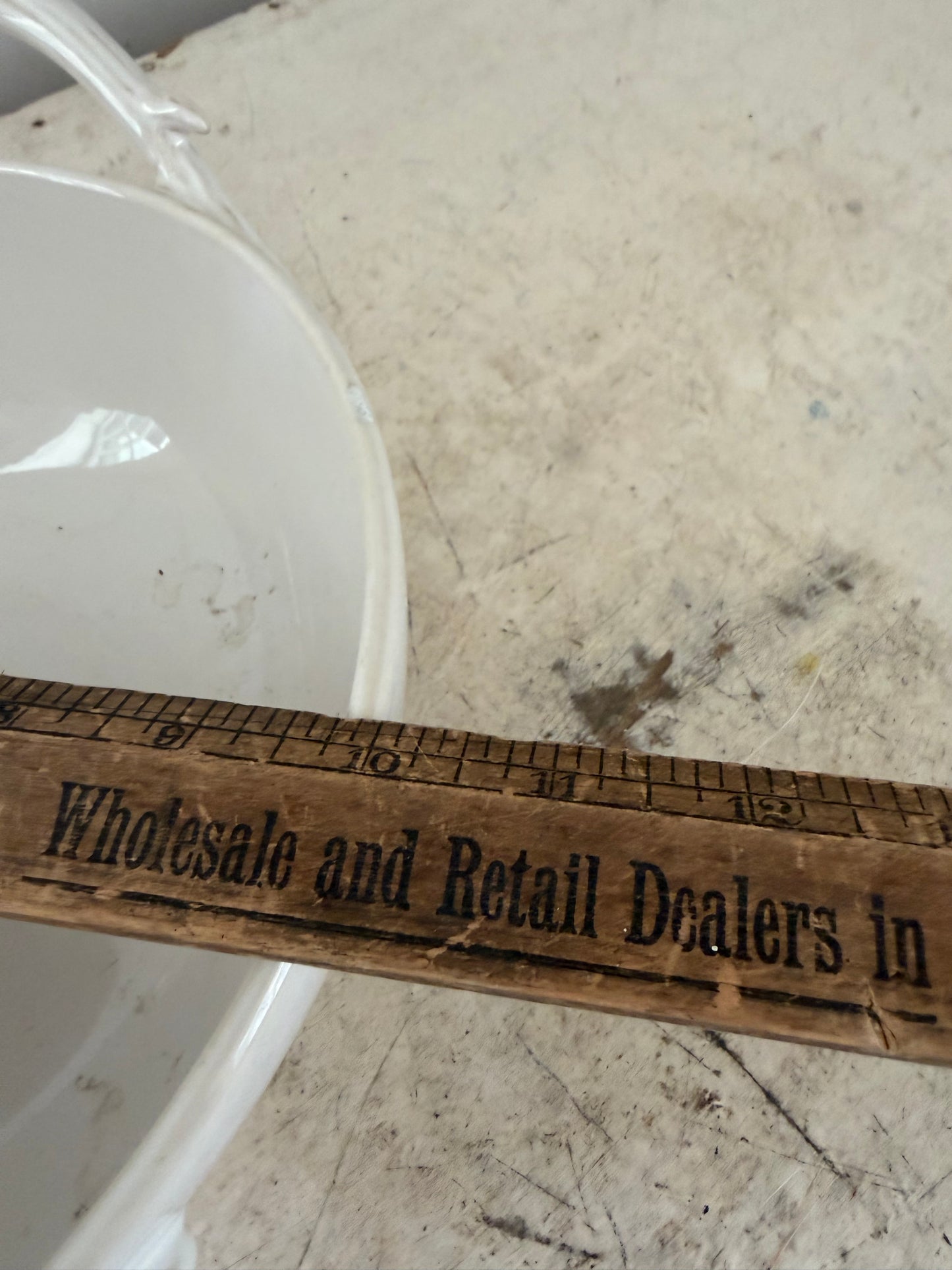 Pottery Barn Antler Handle 4qt Serving Bowl Ivory Cream White porcelain 10” x 5”