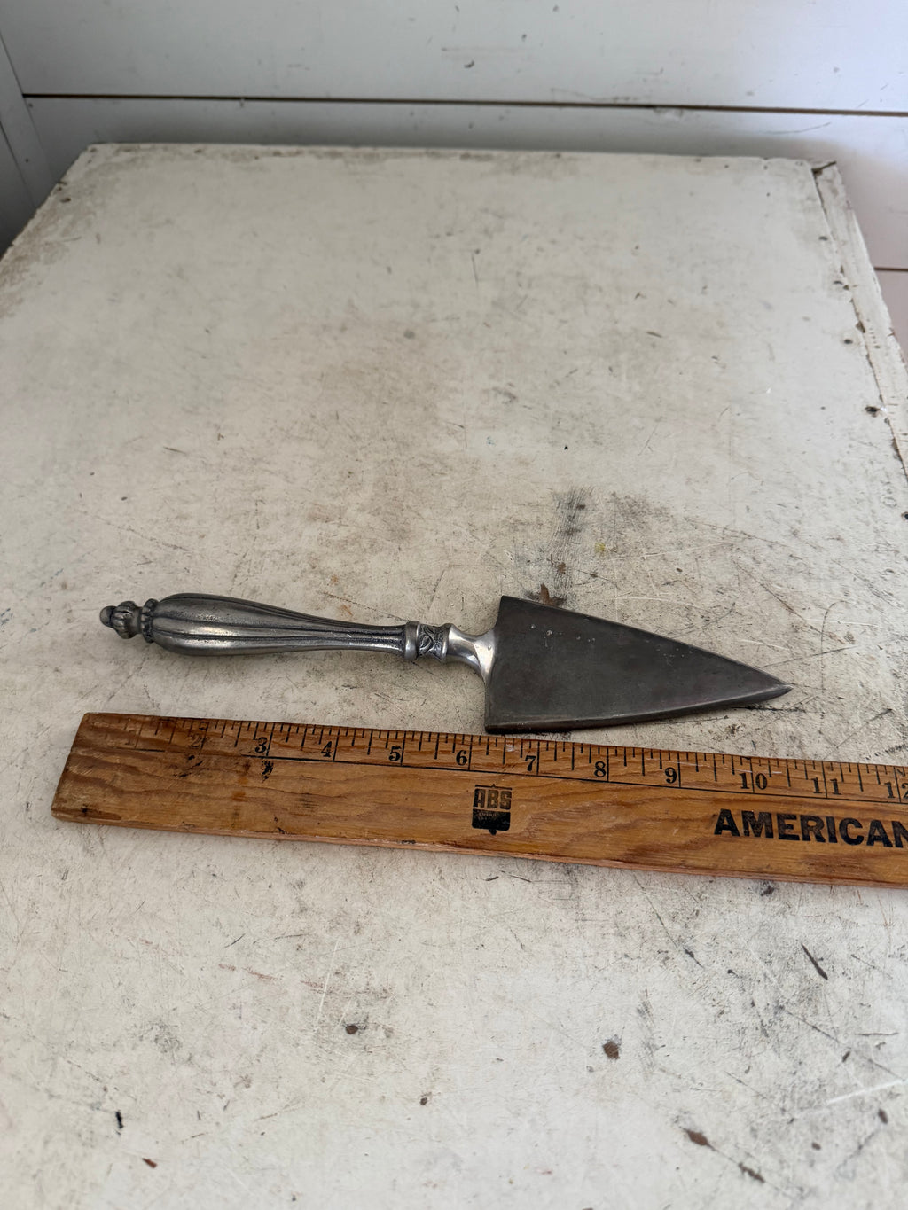 Cast Aluminum  Cake Server