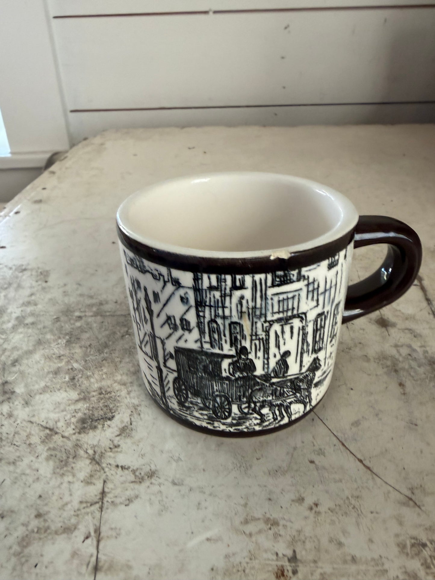 Vintage country scene mugs - set of 2 has small chips