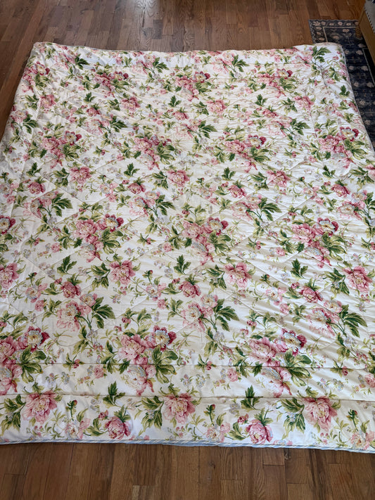 Waverly Style Peony Comforter - King Size