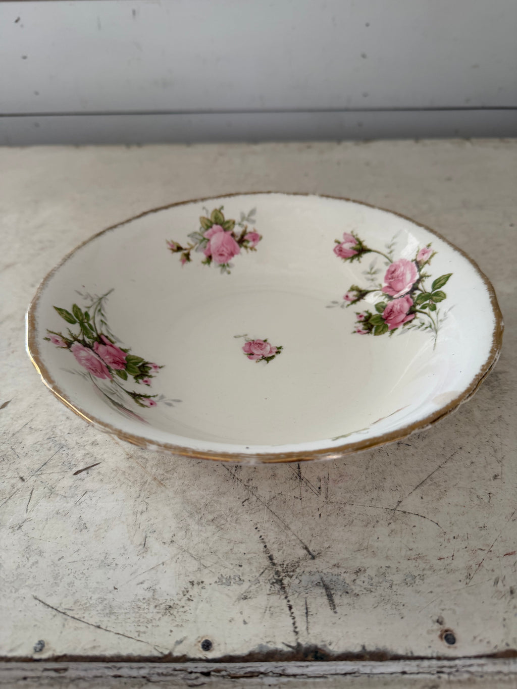 Vintage moss Rose Bowl has chips