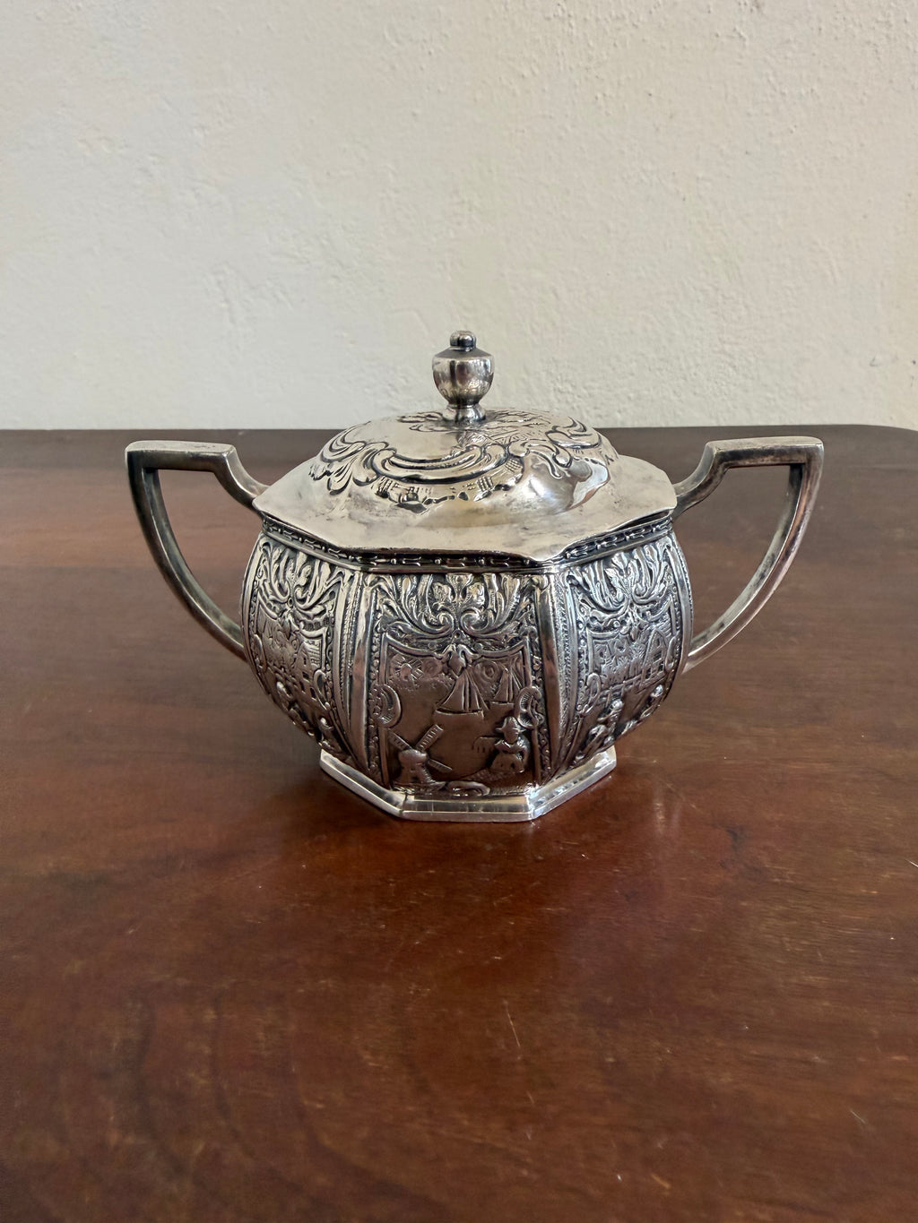 Antique Derby Silver Co. Silver Plate Sugar Dish