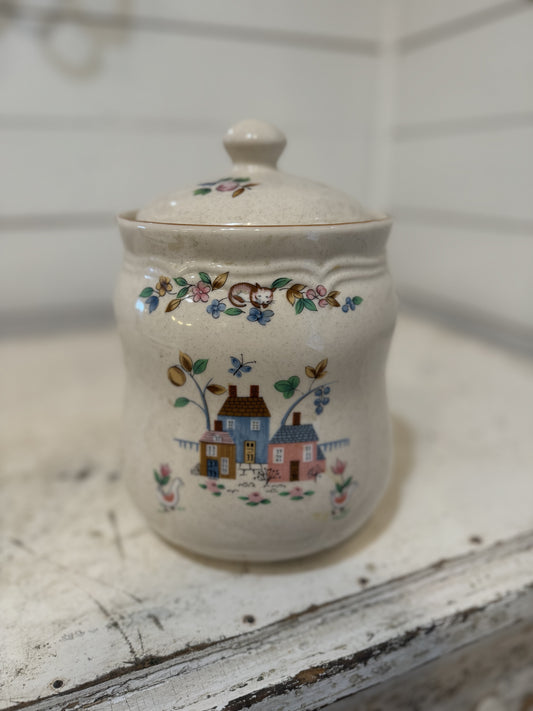 Heartland Cookie jar By International China