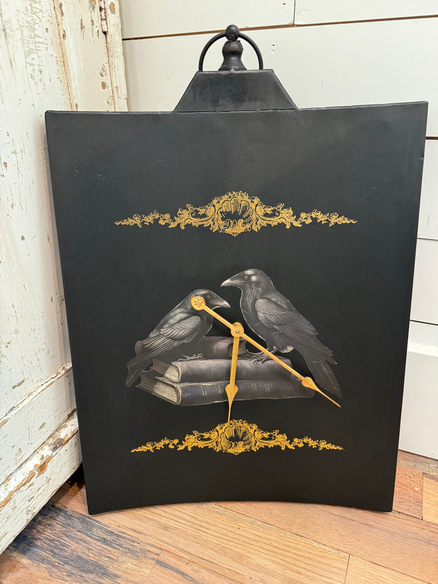 Raven Clock