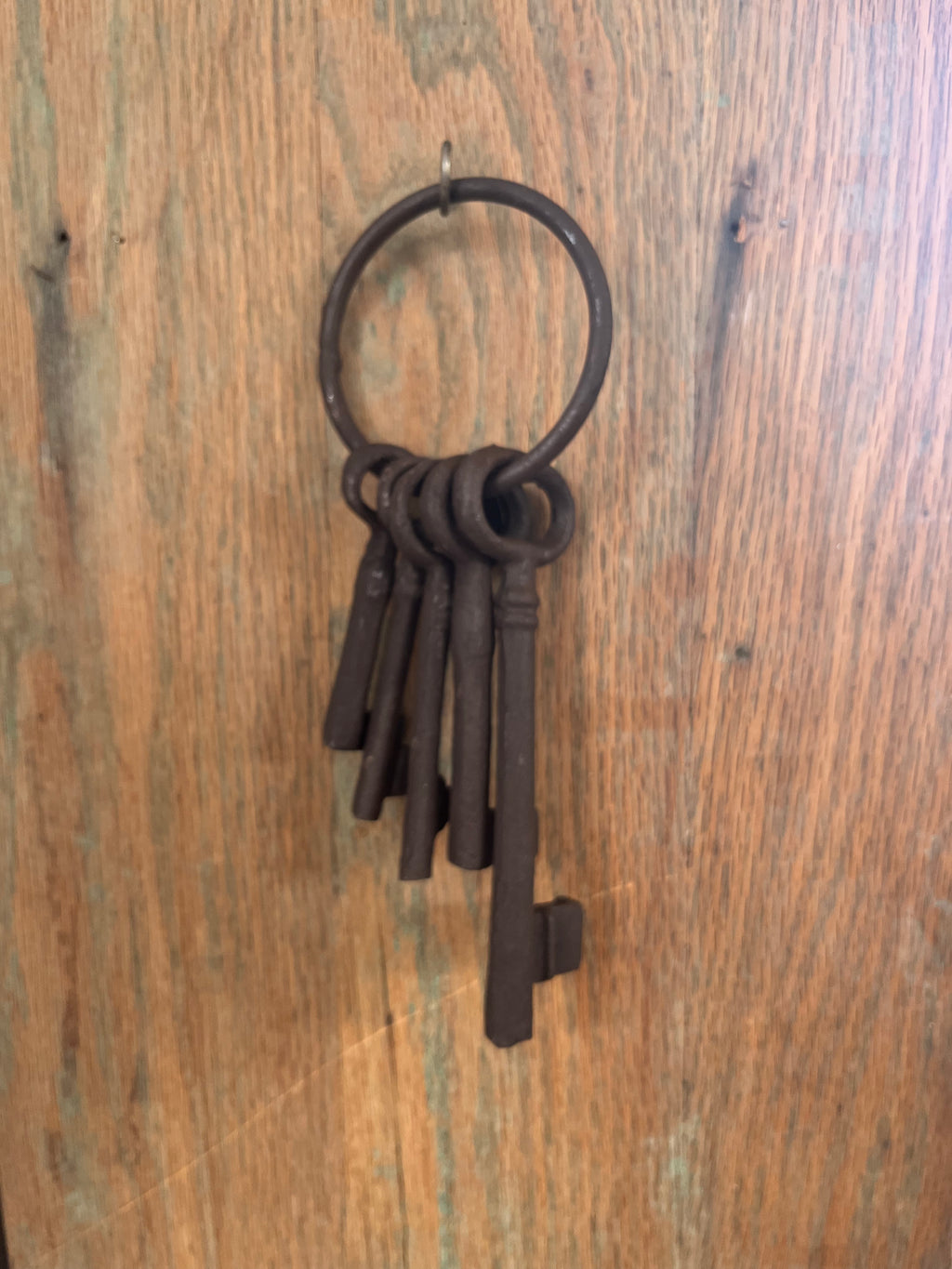 Old Fashioned Cast Iron Keys