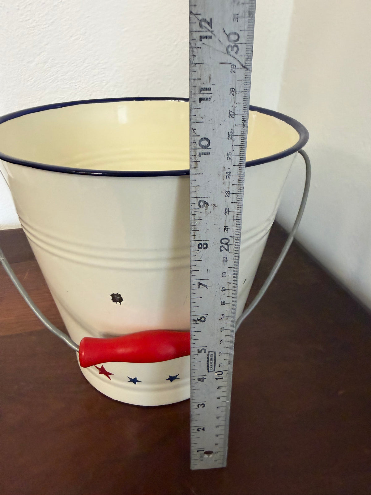 Americana enamel bucket