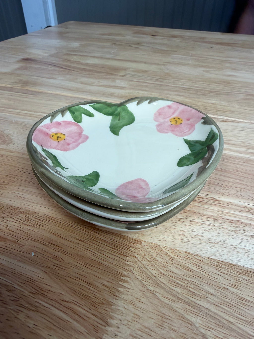 vintage Franciscan Desert Rose earthenware dinnerware