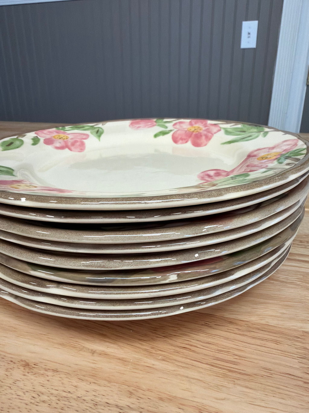 vintage Franciscan Desert Rose earthenware dinnerware