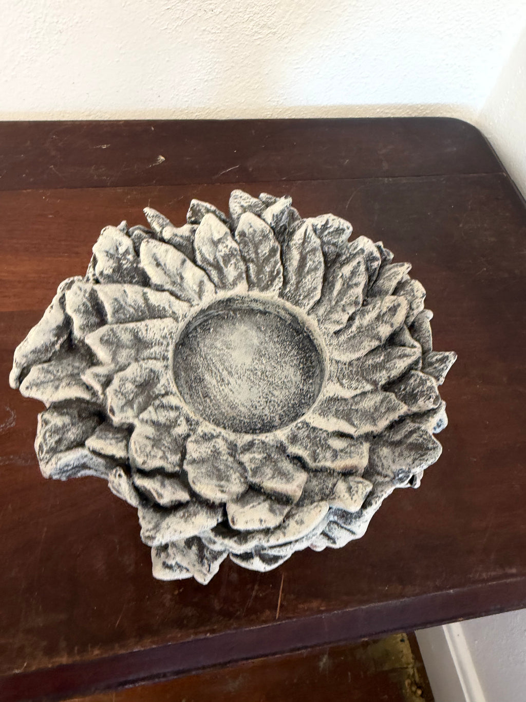 Holly & Leaf Candleholder