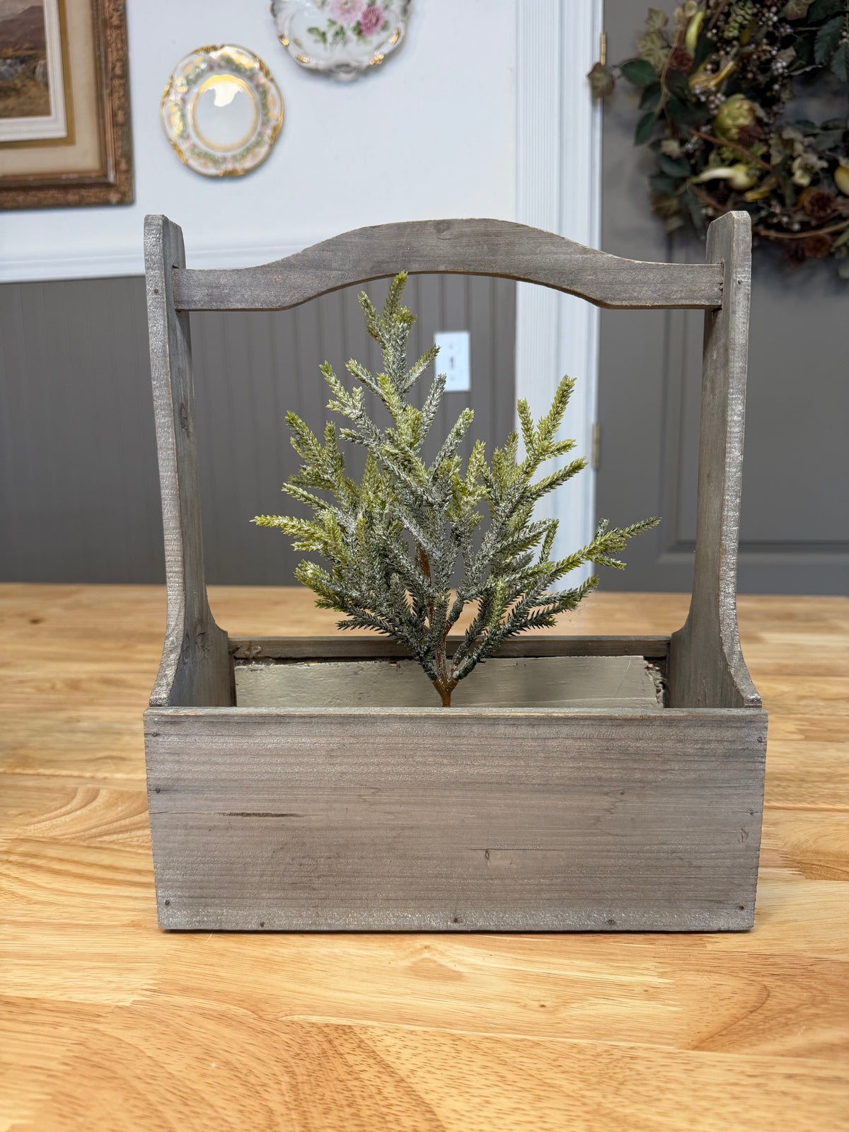 Cotswolds Christmas Village Tote - tree not included