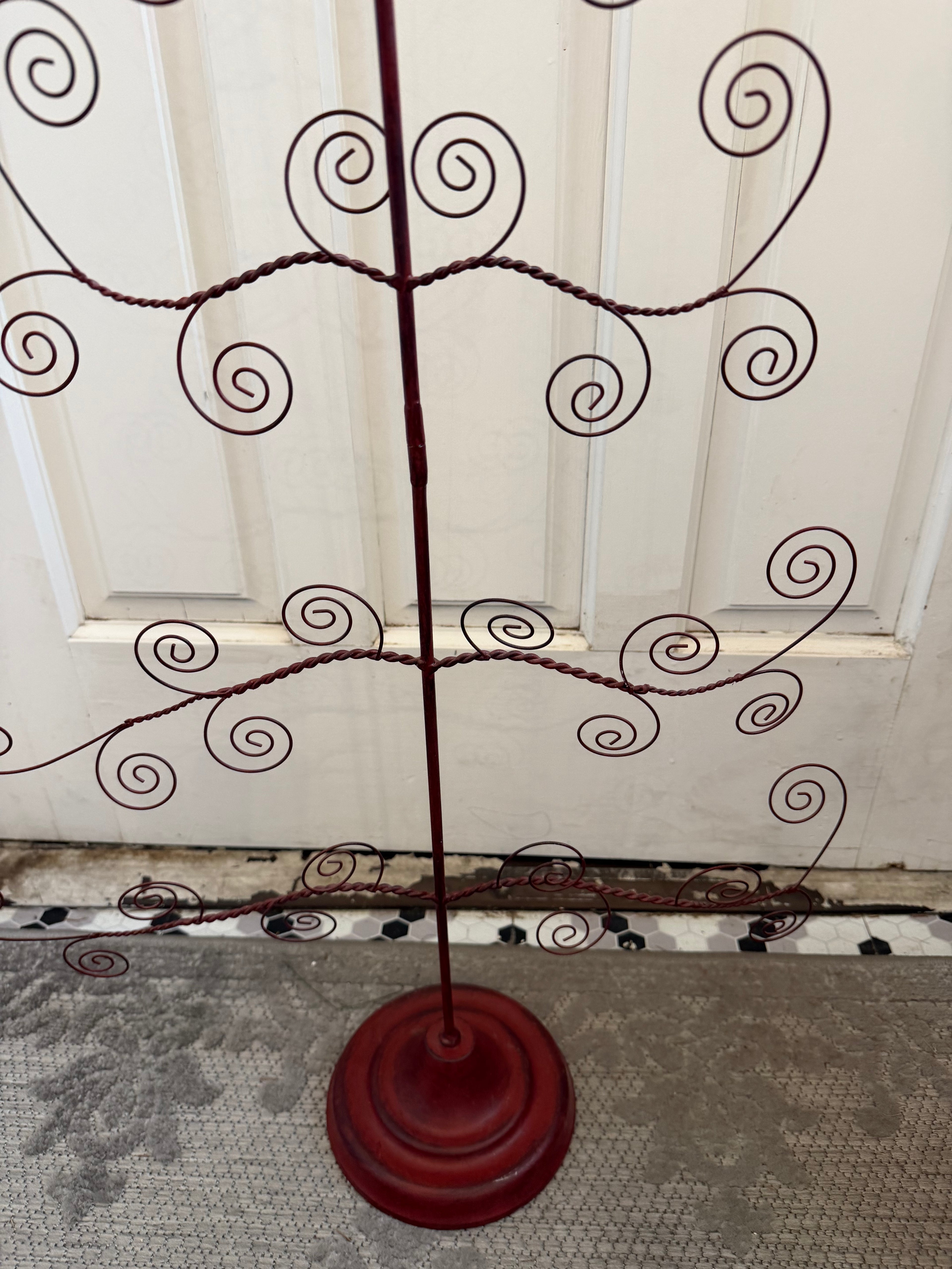 Red metal Christmas tree card holder