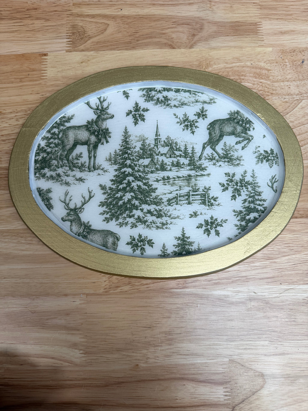 Oval Christmas wood tray with resin sold individually