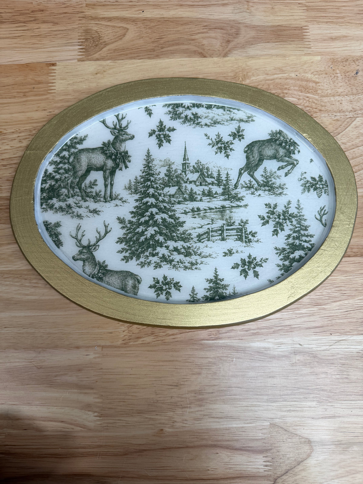 Oval Christmas wood tray with resin sold individually