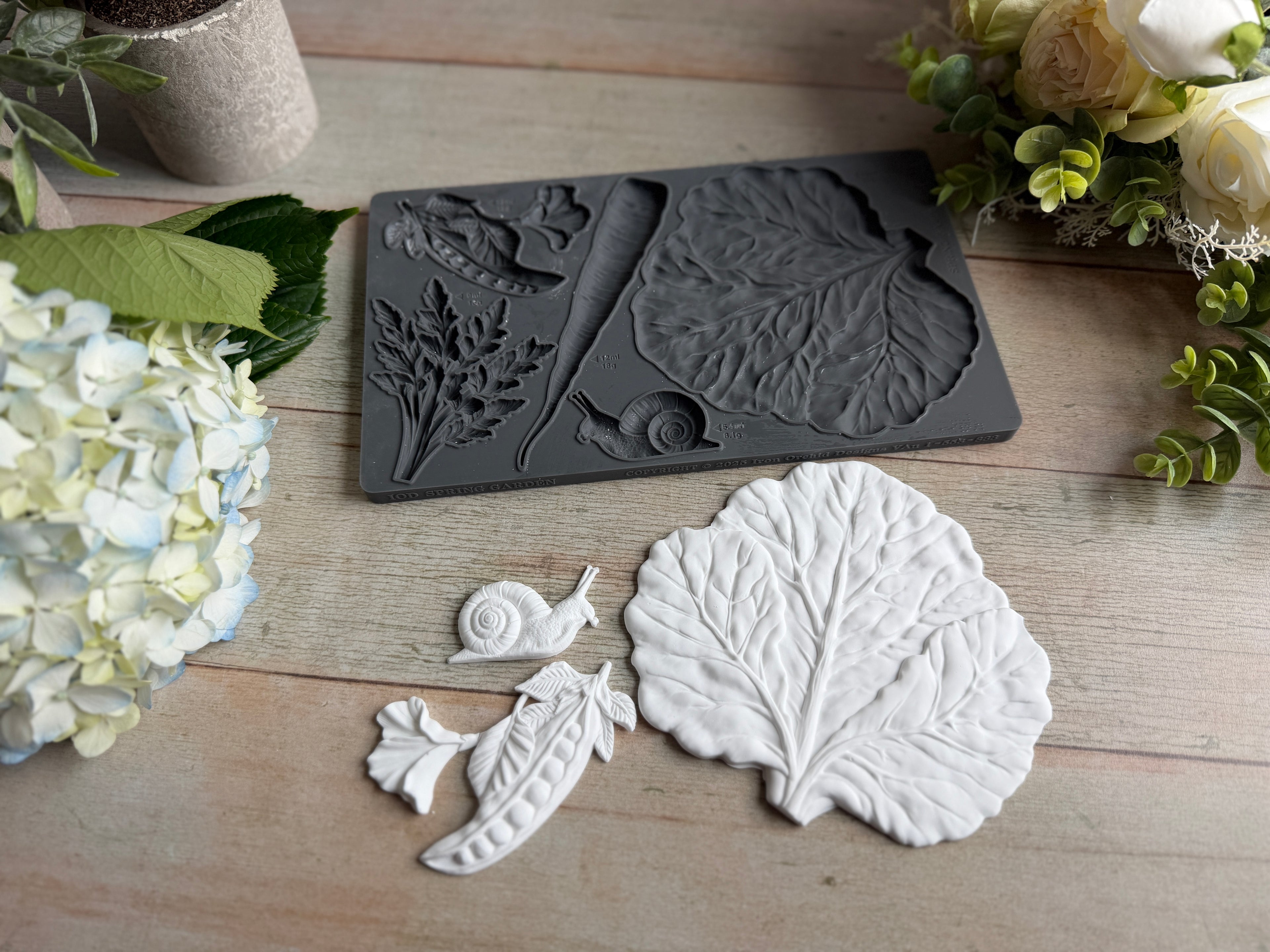 Spring Garden | Mould | IOD Iron Orchid Designs